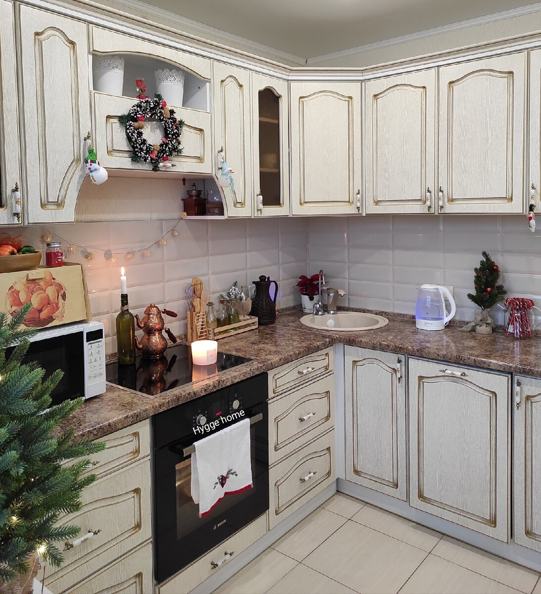 Вид на кухню со стороны балкона