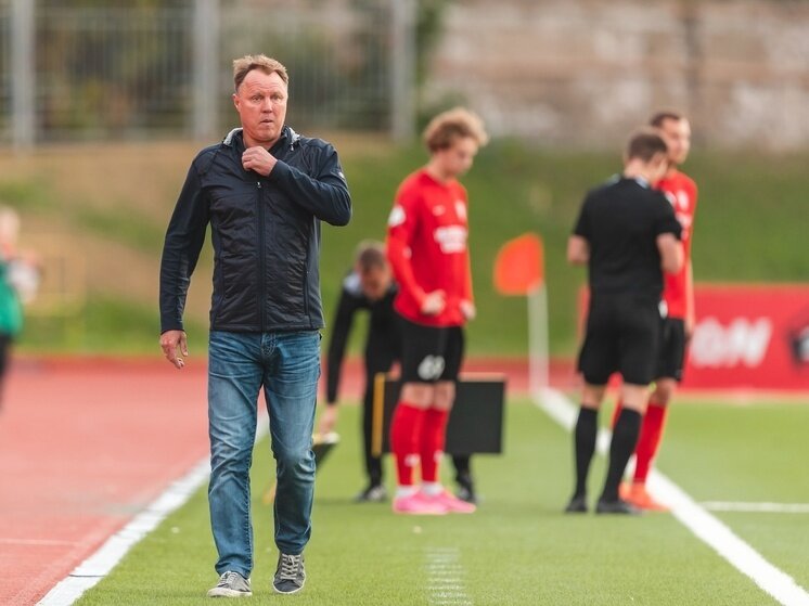 футбольная команда текстильщик. текстильщик (футбольный клуб, иваново). фк текстильщик иваново состав команды. текстильщик иваново 2007 год. стадион текстильщик иваново.