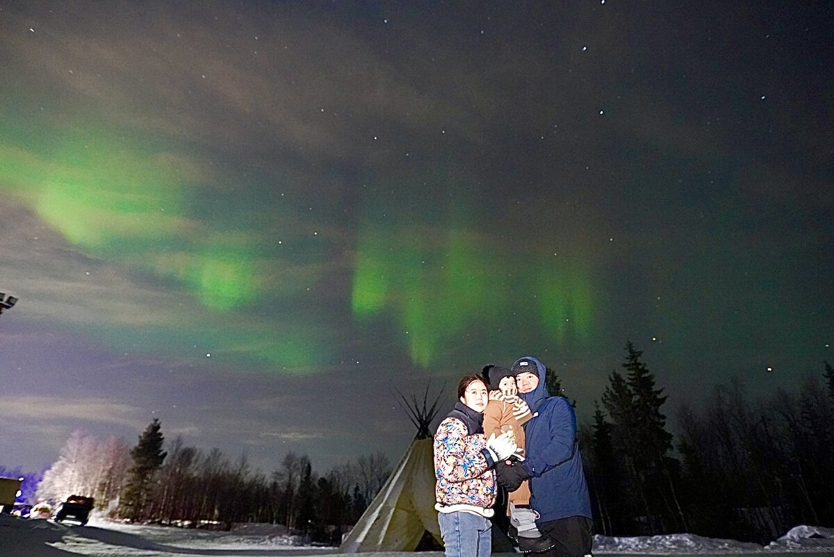 Плазма вселенского океана омывает наши души,. Жатва райден. Девушка в золоте. Сияющая дата. Небо солнце.