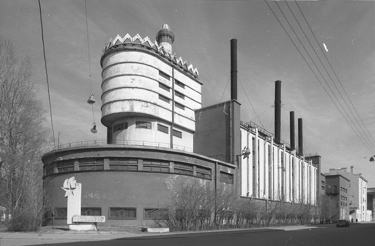 Силовая подстанция в годы работы