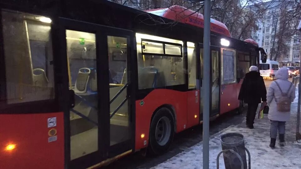     В Казани местные жители пожаловались на отсутствие автобусов на конечной остановке маршрута №6. О соответствующей проблеме Inkazan сообщила читательница Ольга.
