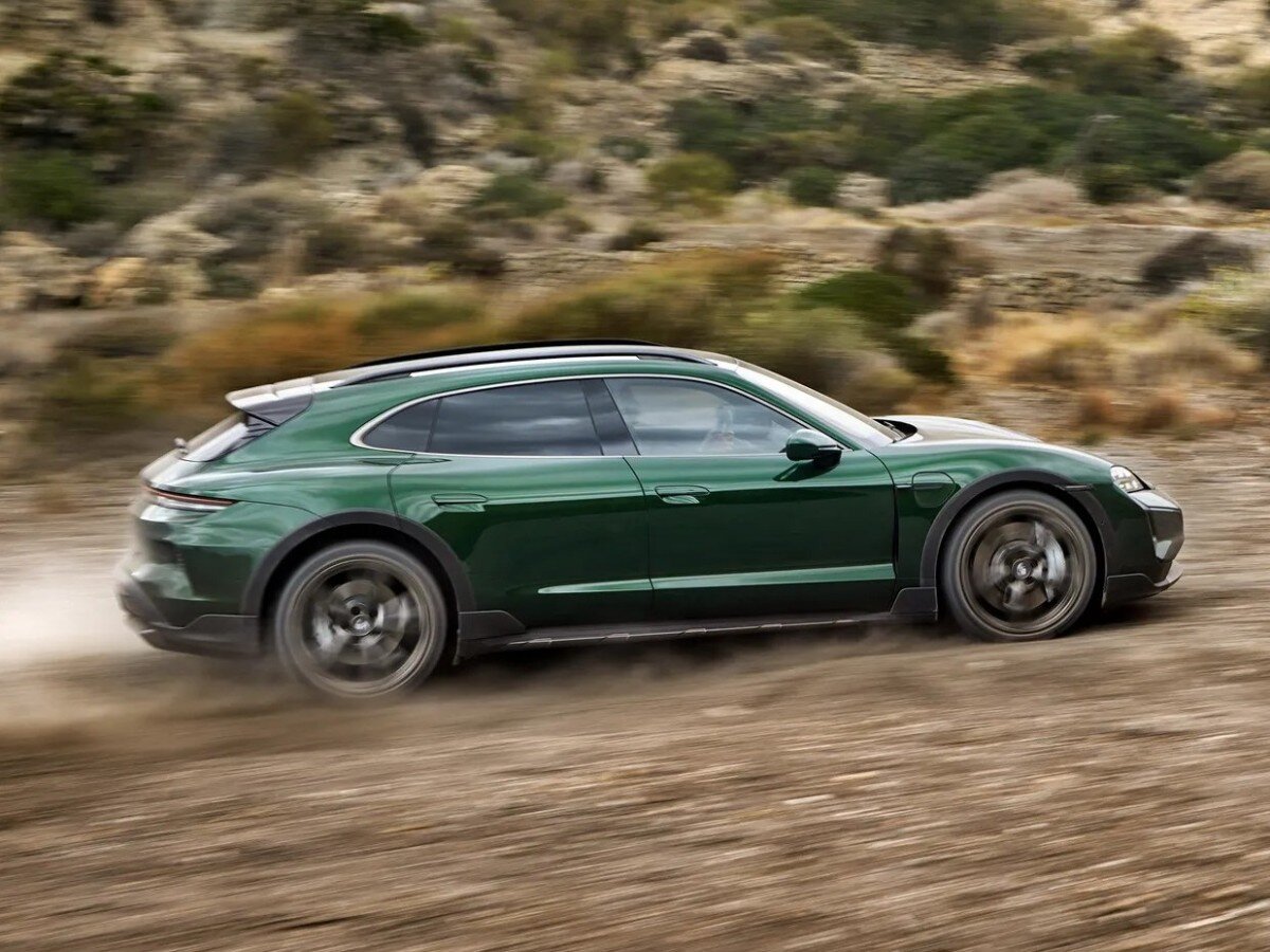    Обновлённый Porsche Taycan стал самой быстрой серийной машиной компании