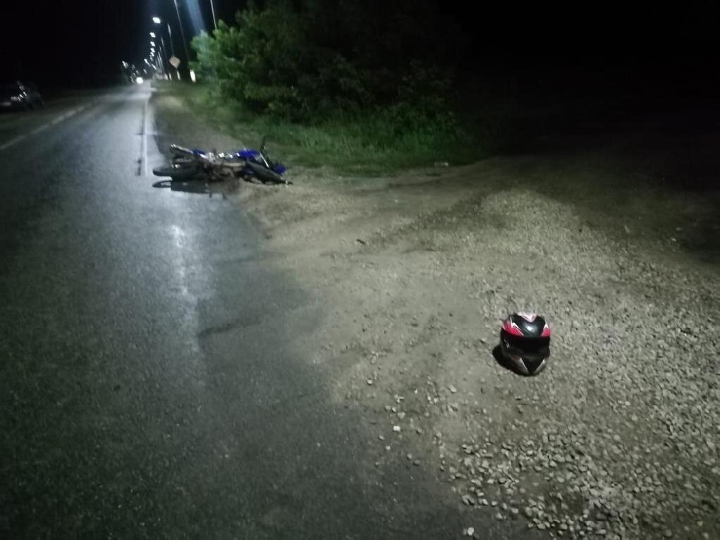 Юноша не успел повернуть перед иномаркой