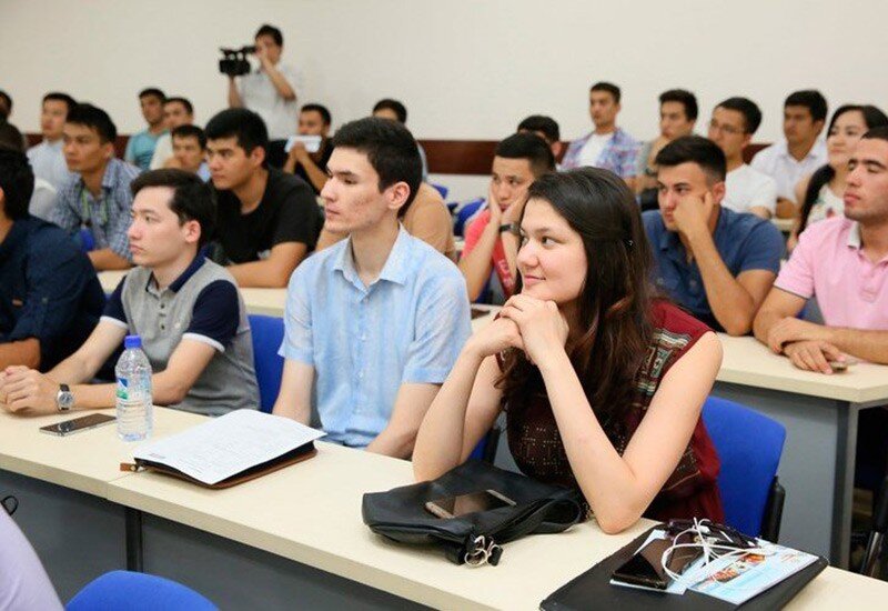 Студенты Узбекистана. Высшие учебные заведения. Высшее образование в Узбекистане. Студенты вузов в Узб. Https student uz