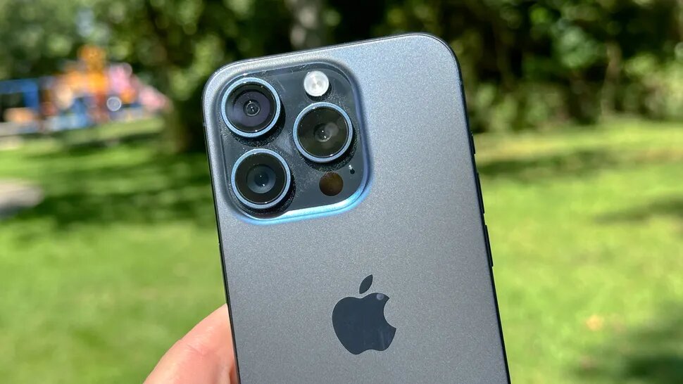 Компания Apple, оснастила iPhone 15 Pro потрясающими камерами