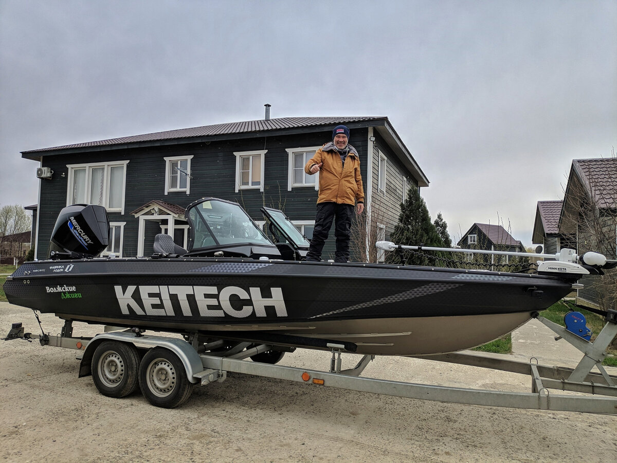 Дмитрий Зюзин и катер Фл-70