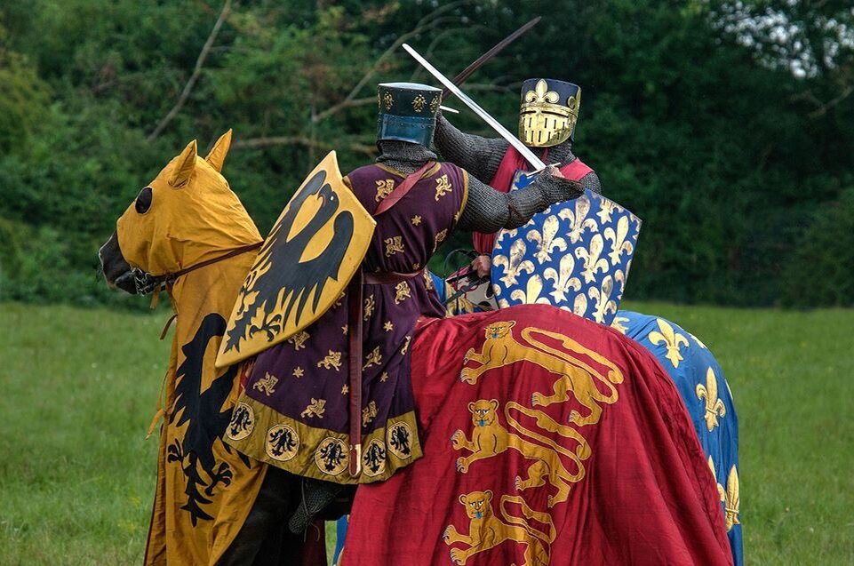 Вечное противостояние.