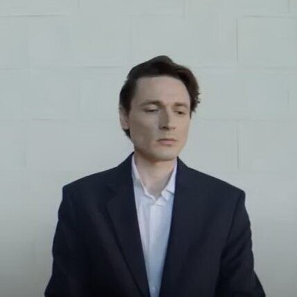     Алексей Филимонов становится жертвой собственных эмоций в трейлере «Аквариума»