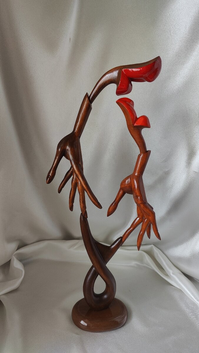 Скульптура: " Волшебство прикосновений"  