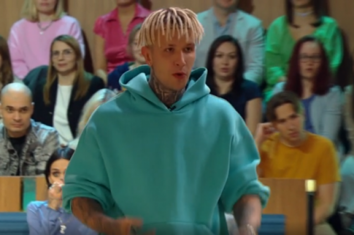    Волгоградский блогер Женя Ершов жестко избил участника шоу «Это нормально»