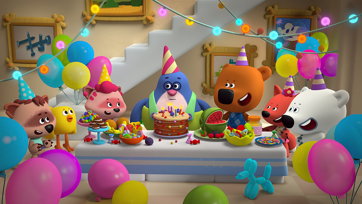 Этот мультфильм пользуется огромной популярностью не только в России, но и за рубежом. В Китае за первые три дня показа «Ми-ми-мишки» на местном ютубе набрали 6 миллионов просмотров! И вообще, по результатам показов на международном кинорынке MIPJunior, «Ми-ми-мишки» вошли в топ-15 самых популярных телевизионных проектов для детей. 
Кстати, на фестивалях «Мультимир» и «Мультимир. Яркое лето» можно увидеть главных героев сериала, поучаствовать в театрализованных представлениях, сфотографироваться с ними и поверить в сказку. Только в 2017 году эти мероприятия посетили более 170 000 человек!

Создатели мультфильма планируют отправить своих героев в путешествие, но пока неизвестно, куда и на чем. Один из очевидных плюсов этого сериала – это образ дружбы. Главные герои, два медвежонка и лисичка, всегда дружат и помогают друг другу, играют вместе, находят компромиссы и сотрудничают.

Мультфильмы, которые так убедительно демонстрируют дружбу, формируют в сознании зрителей соответствующие понятия – быть дружелюбными, ценить и уважать других, создавать дружеские отношения и быть настоящим другом.

К тому же, главные герои сериала – медвежонок Кеша, белая Тучка и лисичка – являются приятными и легко идентифицируемыми персонажами. Они всегда оптимистичны и дружелюбны, но у каждого также есть свои индивидуальные особенности, которые формируют их уникальный характер.