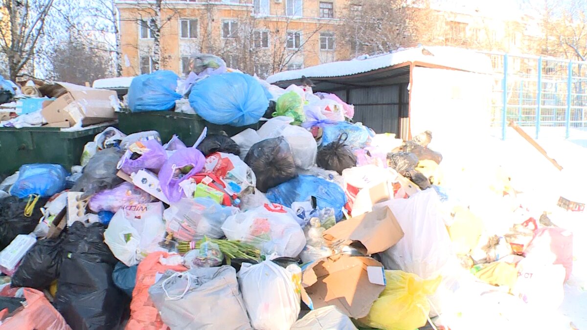    В январе жилинспекция получила более 200 жалоб на вывоз мусора