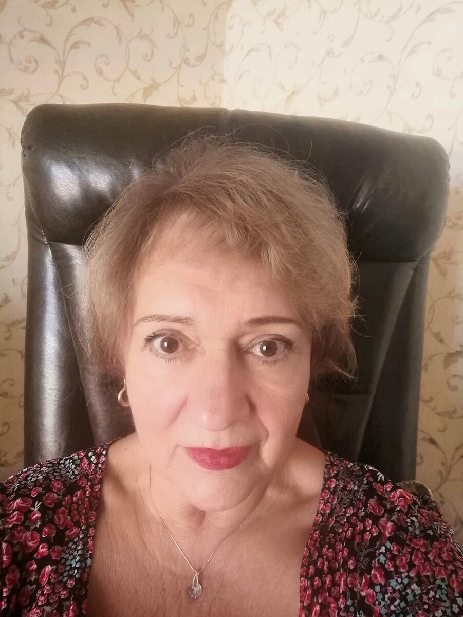 Автор душевных стихов Надежда Соколова, город-герой Новороссийск