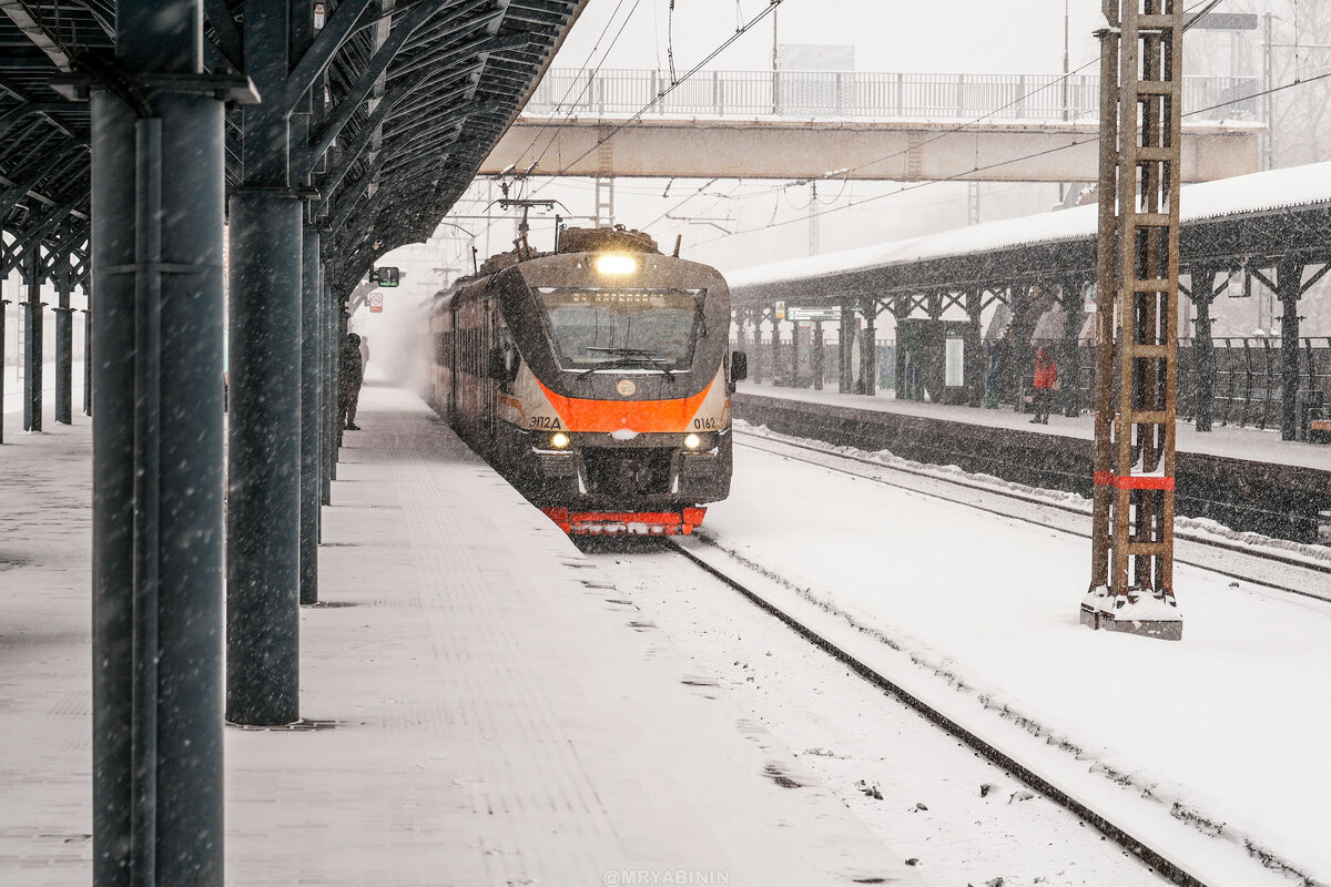 Снегопад в Москве 07.02.2024. Покатался на поездах и порадовался, что не выбрал автомобиль...