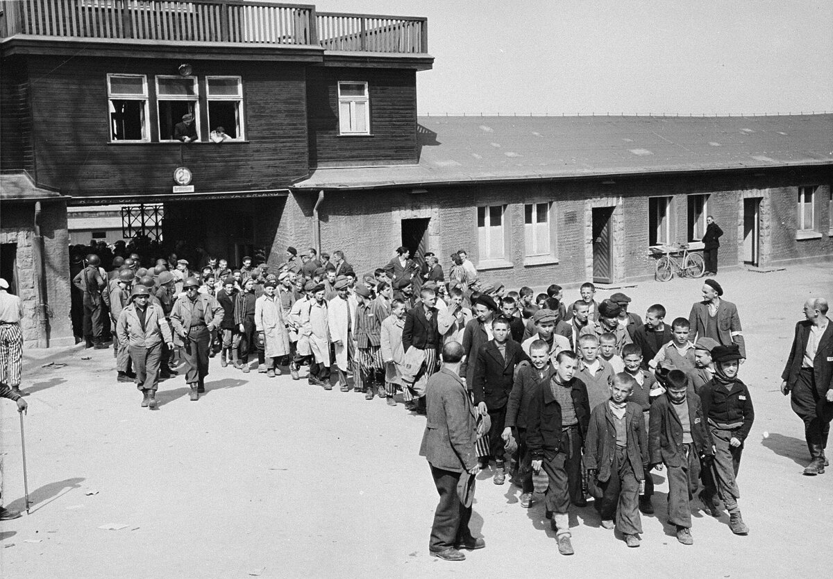 Lagărele de concentrare fasciste sunt o pagină întunecată în istoria omenirii.-6