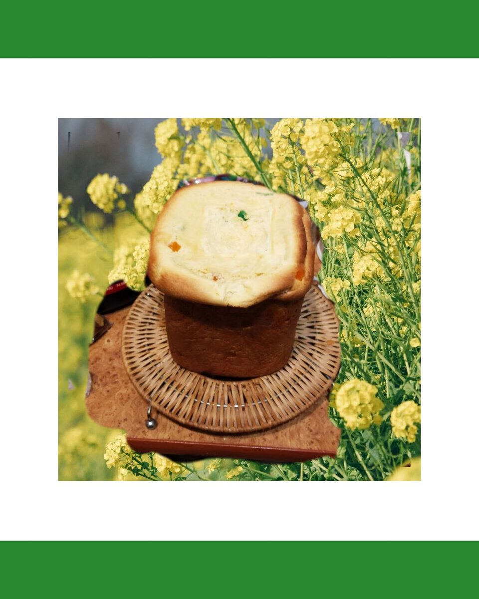 Это вариант только с цукатами. Подъём был такой, что корочка не получилась. Исправила глазурью