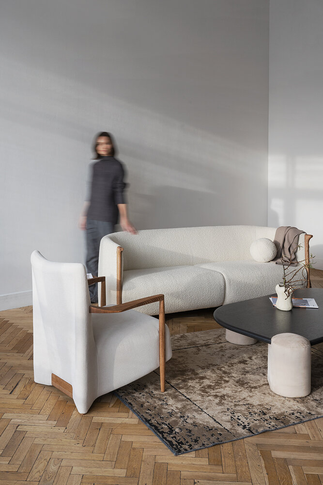 UNIKA møblar – кресло и банкетка Broche