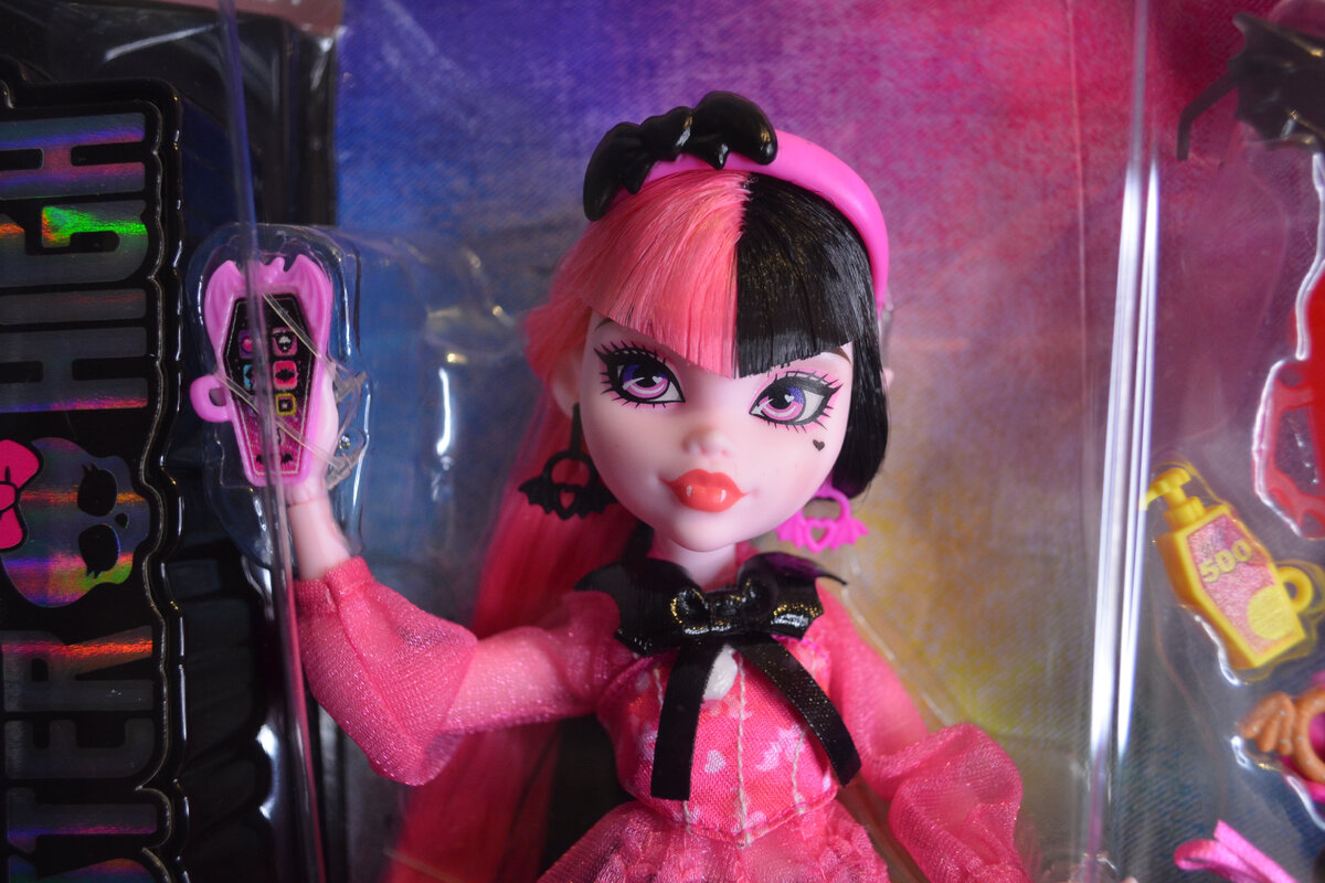 Игра салон монстр хай. Салон красоты монстер хай. Игра монстр хай салон красоты. Игра монстр хай дух упыря. Мод на игру монстр хай салон красоты.