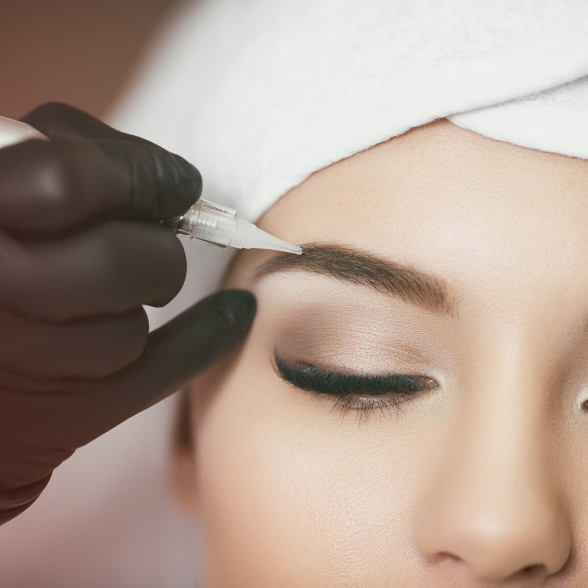 Макияж бровей 2023. Макияж бровей 2023. Макияж бровей 2023. Красивые густые брови. Макияж бровей 2023.