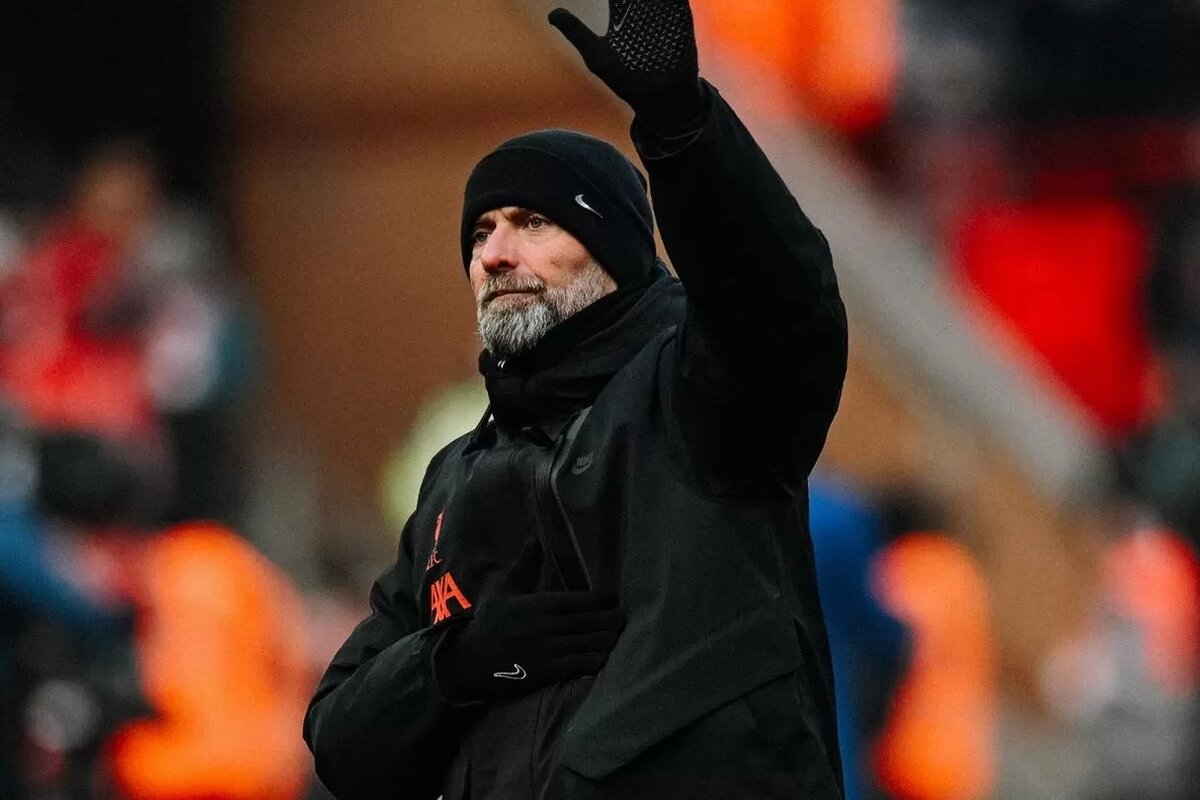 Как заставить человека жалеть. Разлука. Парень и девушка ссорятся. Питер линдберг любовь. Ссора влюбленных.