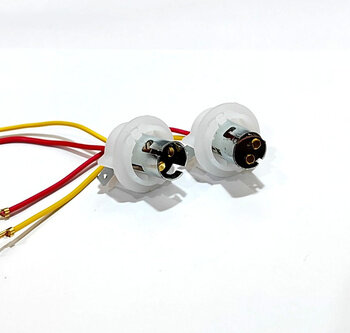 Патрон который становиться Болтон в родное посадочное место. Но данные патроны очень трудно найти. 