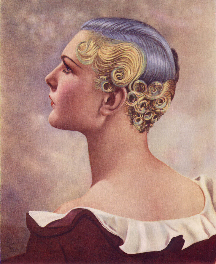 Древние прически женские. Египетская королева клеопатра. Парики в древнем риме. Женская прическа коримбос в древней греции. Древние прически женские.