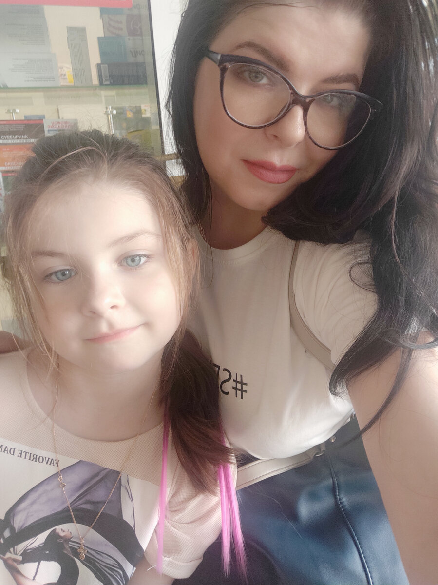 Саша так поменялась за 2 года:))))) даже за Год ....:) Ох уж эти детки!)))