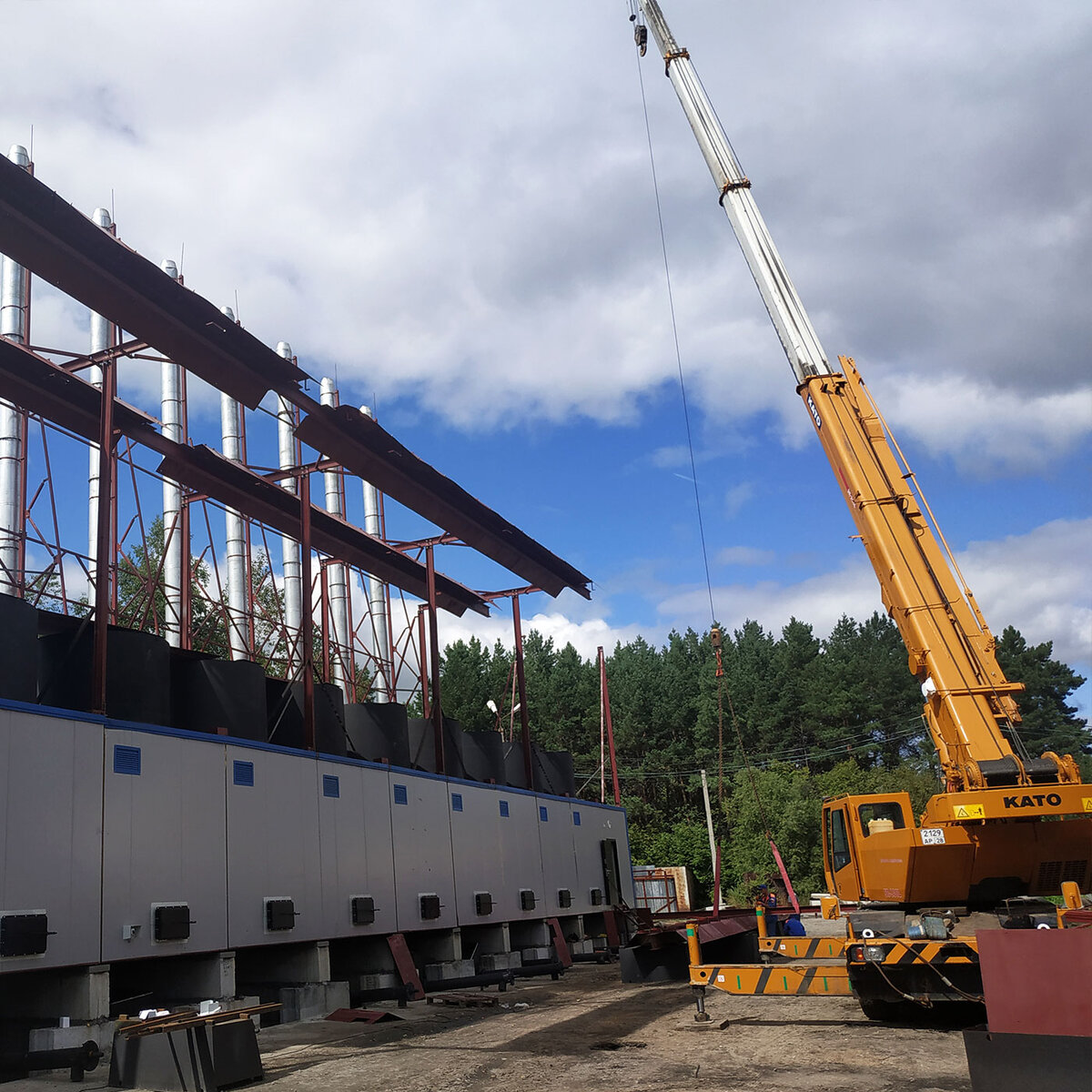 Фото с сайта https://prometey54.ru/services/stroitelstvo-avtomatizirovannykh-ugolnykh-kotelnykh/