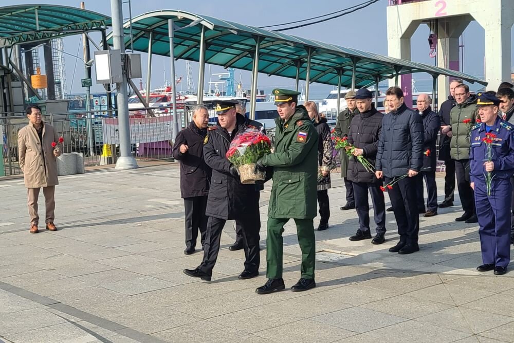 крейсер варяг 1164. канонерская лодка кореец 1904. 9 февраля 1904 года подвиг крейсера варяг и канонерской лодки кореец. крейсер варяг тихоокеанский флот. флагман тоф ракетный крейсер варяг.