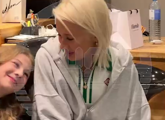 Pink floyd another brick in the wall. Фильм pink floyd the wall мясорубка. Клип мясорубка дети. Pink floyd the wall мясорубка. Пинк флойд стена.