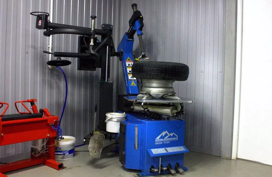 Устройство шиномонтажного станка