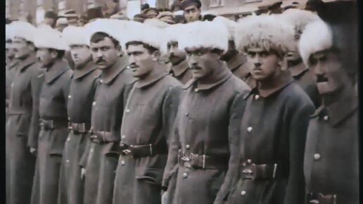 Военный парад и субботник в Армении по случаю Нового года. 1921 г.