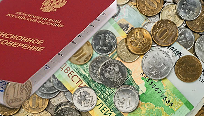 Увольнение пенсионера и его последующее возвращение на работу, довольно часто используется сотрудниками пенсионного возраста ради получения повышенных выплат / Коллаж epigraph.info