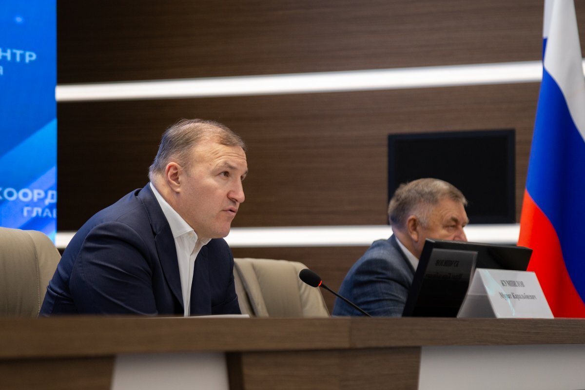    Глава Адыгеи поздравил работников научной сферы республики