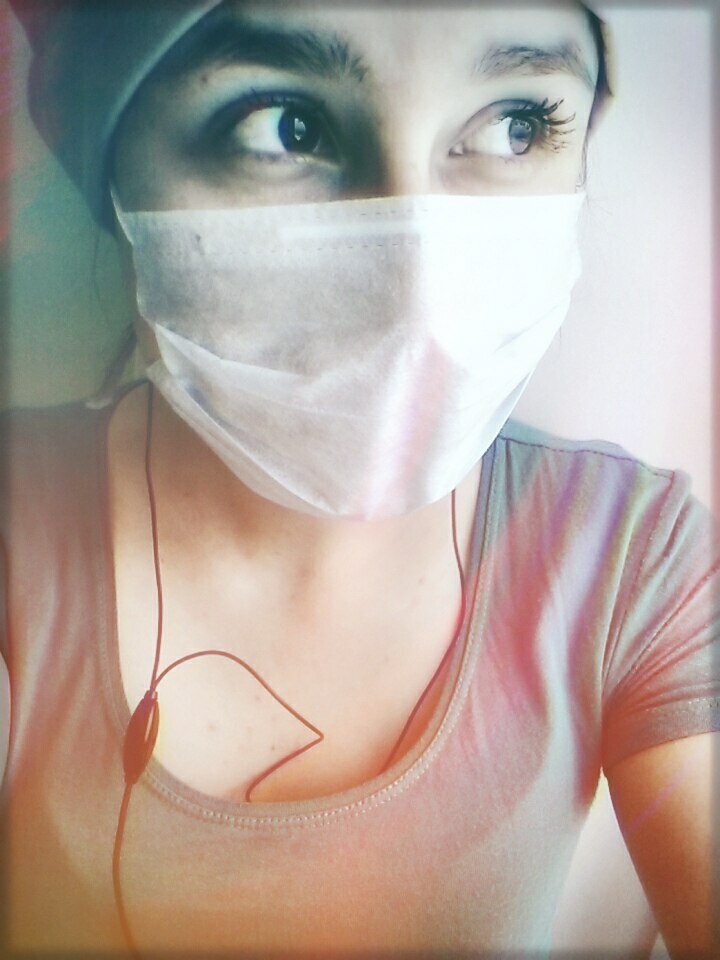 Конфуз миша маргарян. Хенси песни. Hensy поболело и прошло обложка. Путешествие кино. Пора бы улыбаться hensy.