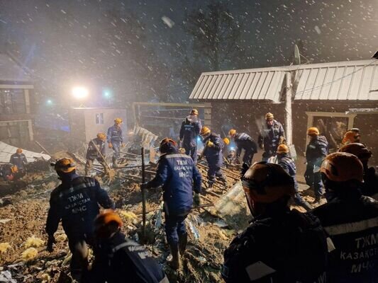 На жилые дома в Алматы сошел оползень, 8 февраля 2024 год