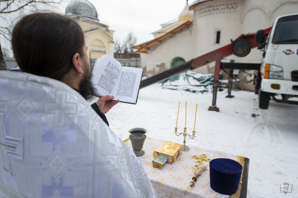 Храм в крестах Псков