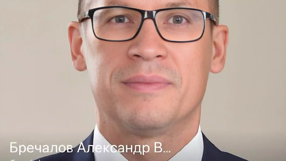    Мошенники снова создали фейковые аккаунты от имени главы Удмуртии Александра Бречалова, чтобы просить денег взаймы у его подписчиков. Об том сам руководитель региона сообщил в своем официальном телеграм-канале.