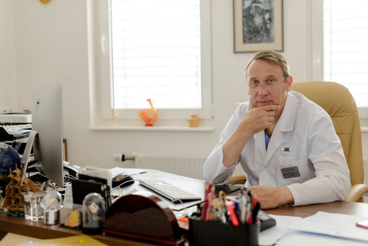 Д.м.н., профессор В.В. Базылев 