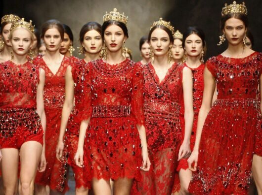    показ Дольче и Габбана // фото: orelmeha.ru
