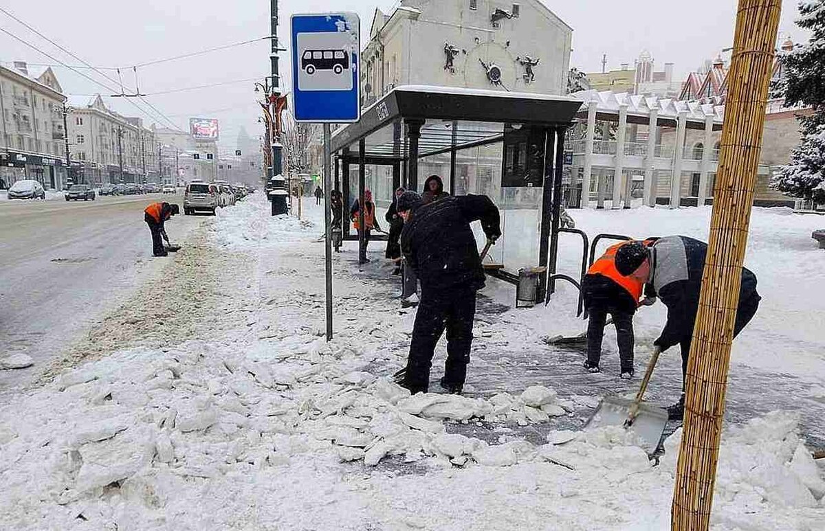 На горячей линии воронежцы могут попросить обработать дорогу реагентами |  Горком36 | Воронеж | Дзен