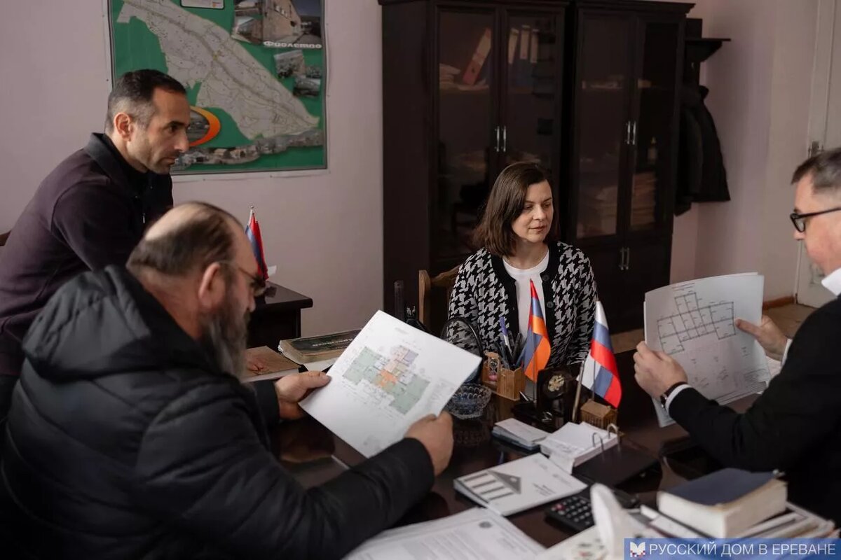 Россотрудничество в Армении согласовало с русскими молоканами села Фиолетово генплан детского сада © Photo : Русский дом в Ереване
