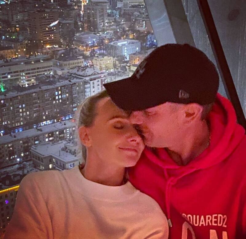 Оксана Домнина и Роман Костомаров