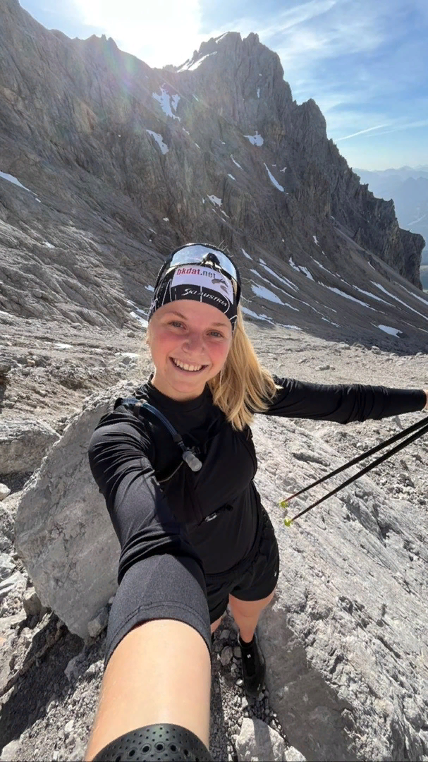 Леони Питцер