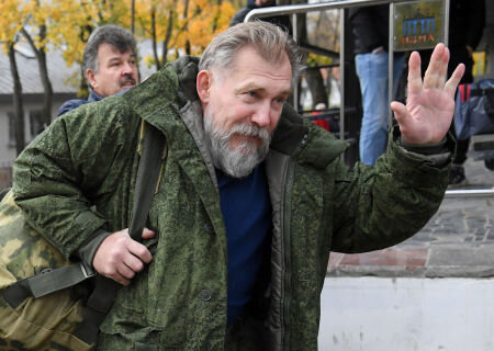    Минобороны предложило поднять до 65 лет единый предельный возраст для контрактников и мобилизованных