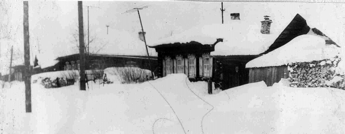 Картинки павлы деревни. Деревня павлы шалинский район. Петропавловская церковь сысерть. Павлов мыс томск. Деревня павлы.