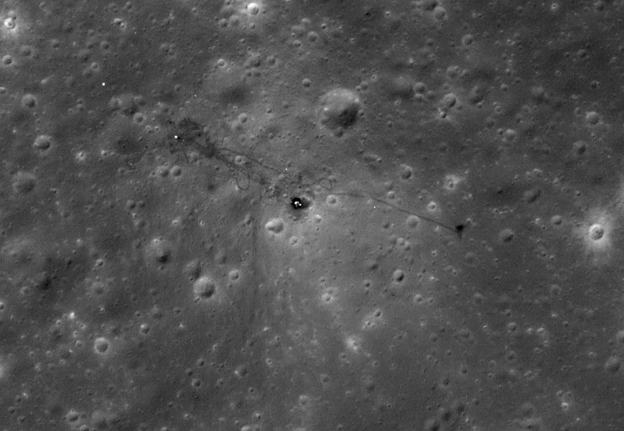 Moon 23. Аполлон 17 LRO. Поверхность Луны фото. Луна 15. 15 Луна 15.