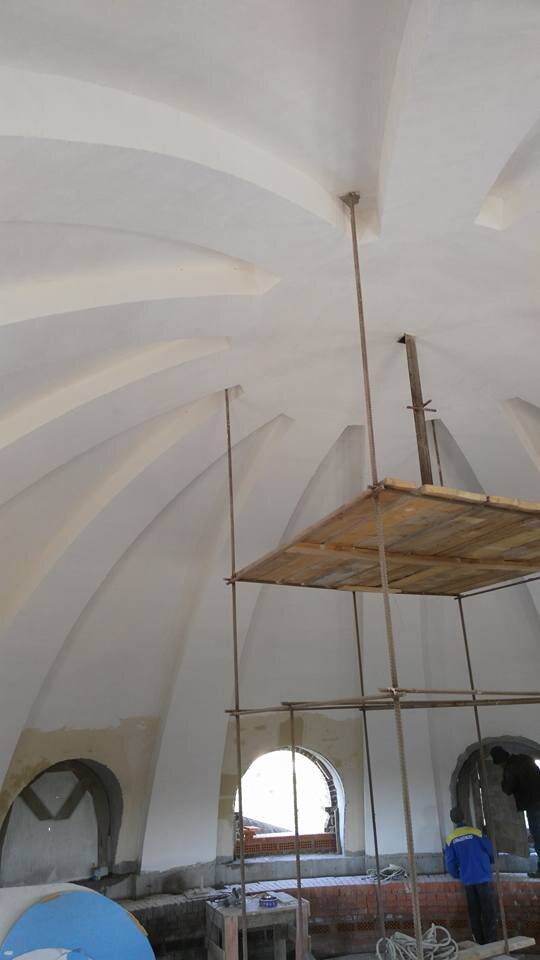 Шпатлевание свода главного купола изнутри