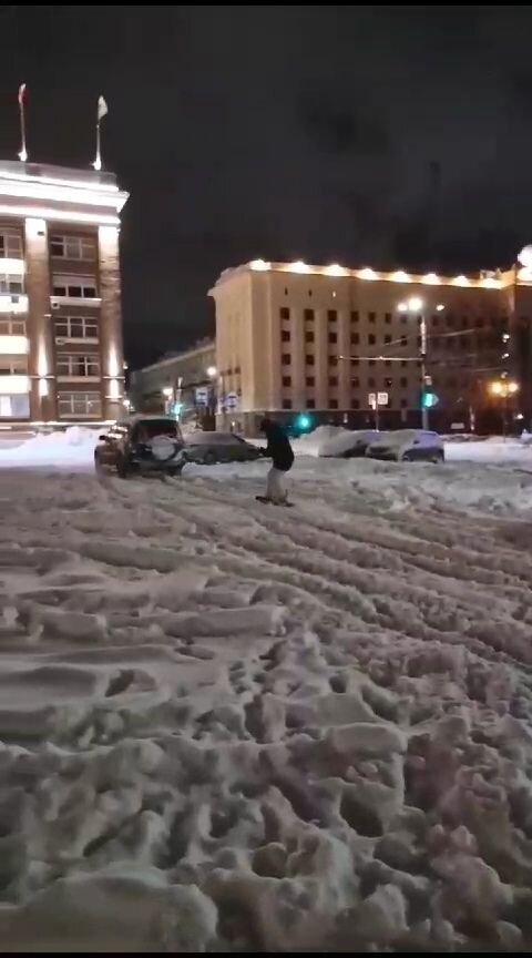 День, когда нас завалило снегом. Сноубордист.