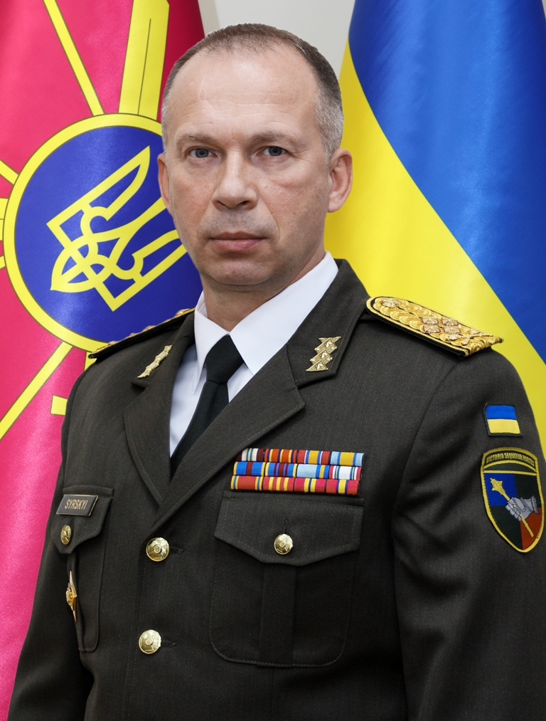 Александр Станиславович Сырский, Главнокомандующий Вооружёнными силами Украины с 8 февраля 2024 года. Командующий Сухопутными войсками ВСУ (2019—2024). генерал-полковник (2020). Герой Украины (2022). 